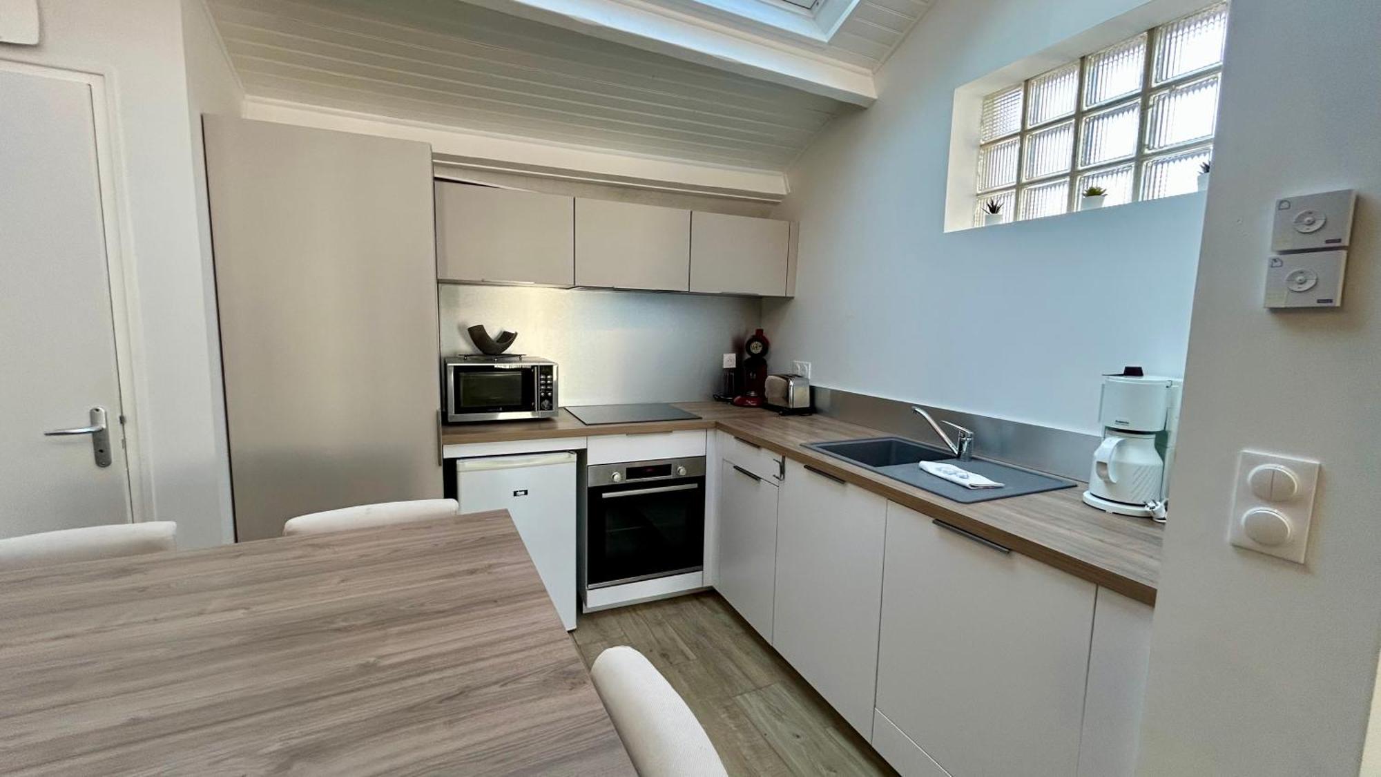 Maison 4 Personnes, En Centre Ville เลอโครทัว ภายนอก รูปภาพ